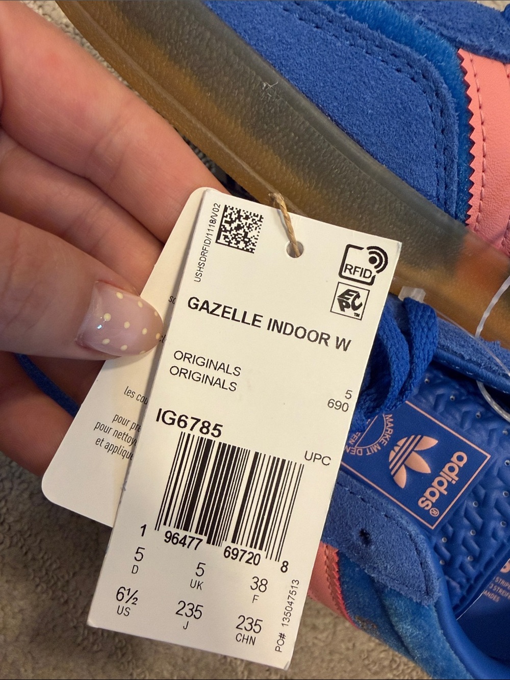 adidas Royal Blue velvet gazelle sneakers with Pink Stripes. 6.5 NWT - Picture 2 of 2